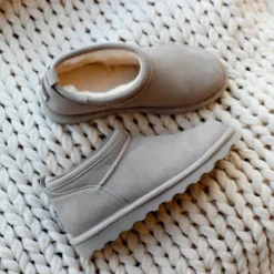 Bearpaw Women's SUPER SHORTY Boots -Run Life Style GUEST 36098fe6 8ba4 4c29 bcf1 f79aae60a238