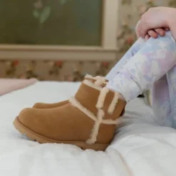 Bearpaw Kids' WILLOW YOUTH Boots -Run Life Style GUEST 92556ff5 d6d5 4e59 b1cb a851aae76472