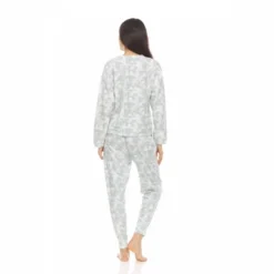 Bearpaw Women's Long Sleeve V-Neck Top With Jogger Pants, 2-Piece Set For Women -Run Life Style GUEST 9bcce53f d8d7 4ab8 a38b 7dc000f0ffad