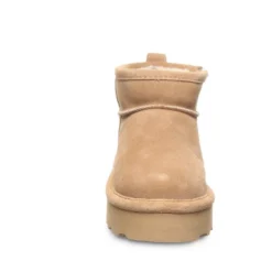 Bearpaw Kids' RETRO SHORTY YOUTH Boots 12 Bearpaw Kids' RETRO SHORTY YOUTH Boots -Run Life Style GUEST a9a9f1bc 1d1d 439c b151 8ba16ae9c7df